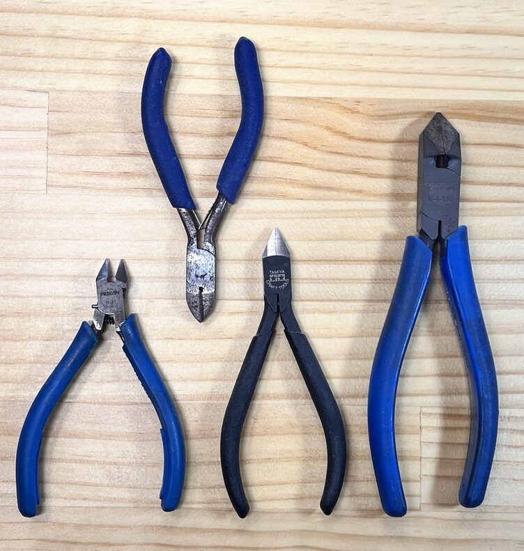ニッパー。ハンドメイドで作品を作るときに必須となる工具。刃の形状、大きさで選ぶ。
