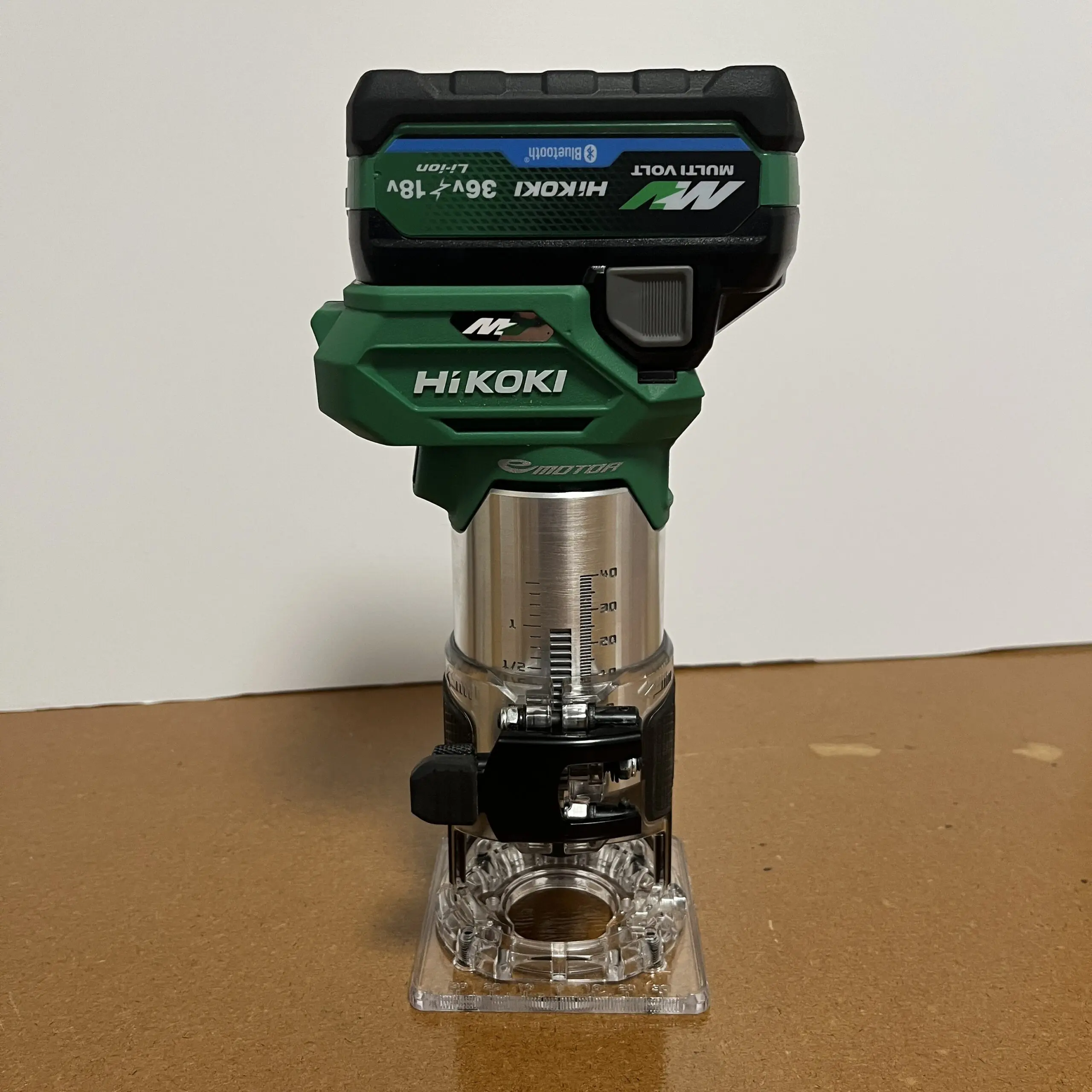 最高の木工DIYトリマー HIKOKI M3608DAのレビュー – ヒヨコの 