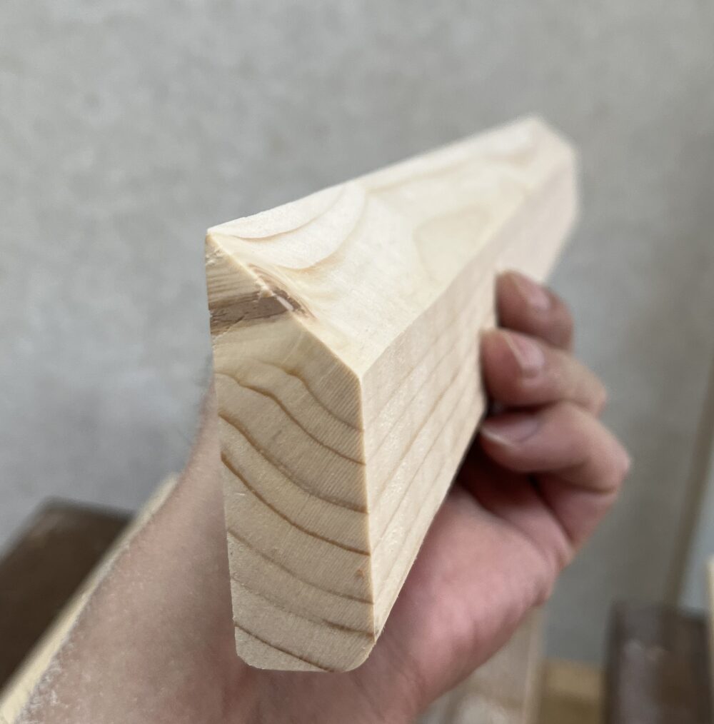 フレンチクリートの1x4レール