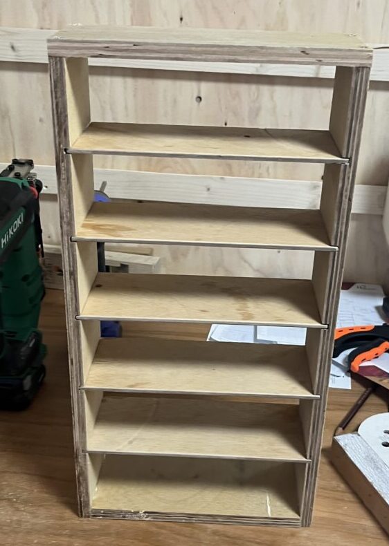 ネジ収納ボックスの組み立て