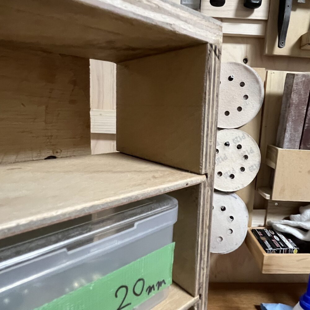 仕切り板の組付け