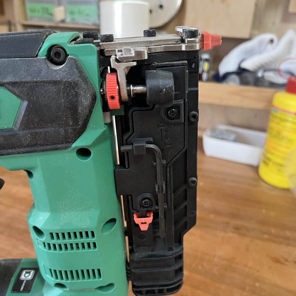 ノーズアダプタの予備　打ち込み深さアジャスタ