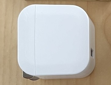 ダイソーのUSB充電器