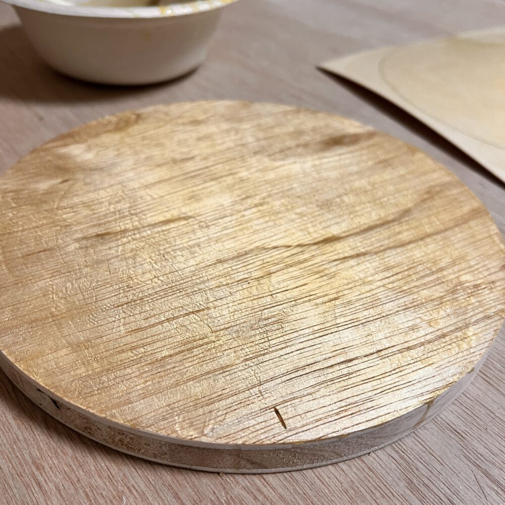 基材への接着剤の塗布