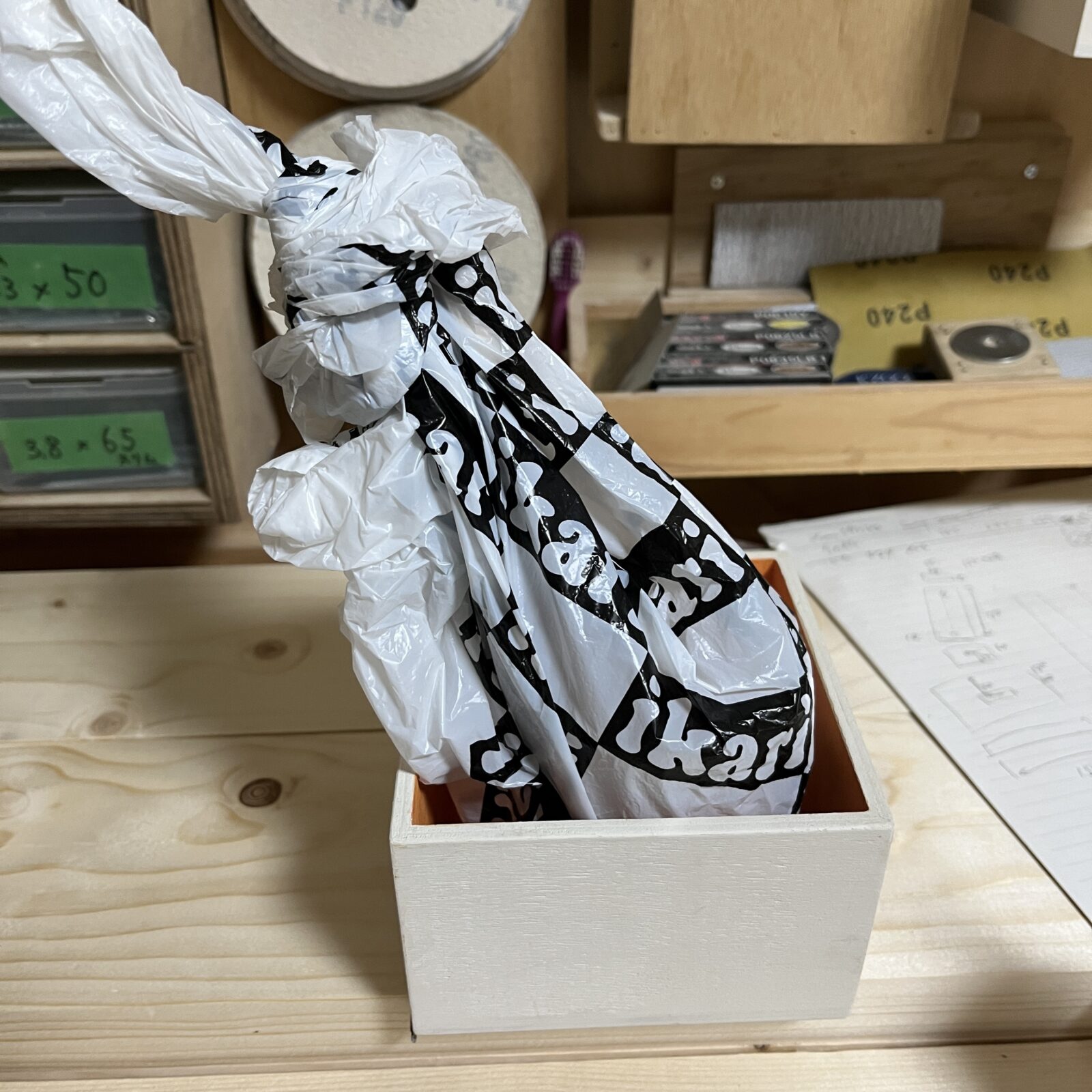 ニスの保管方法