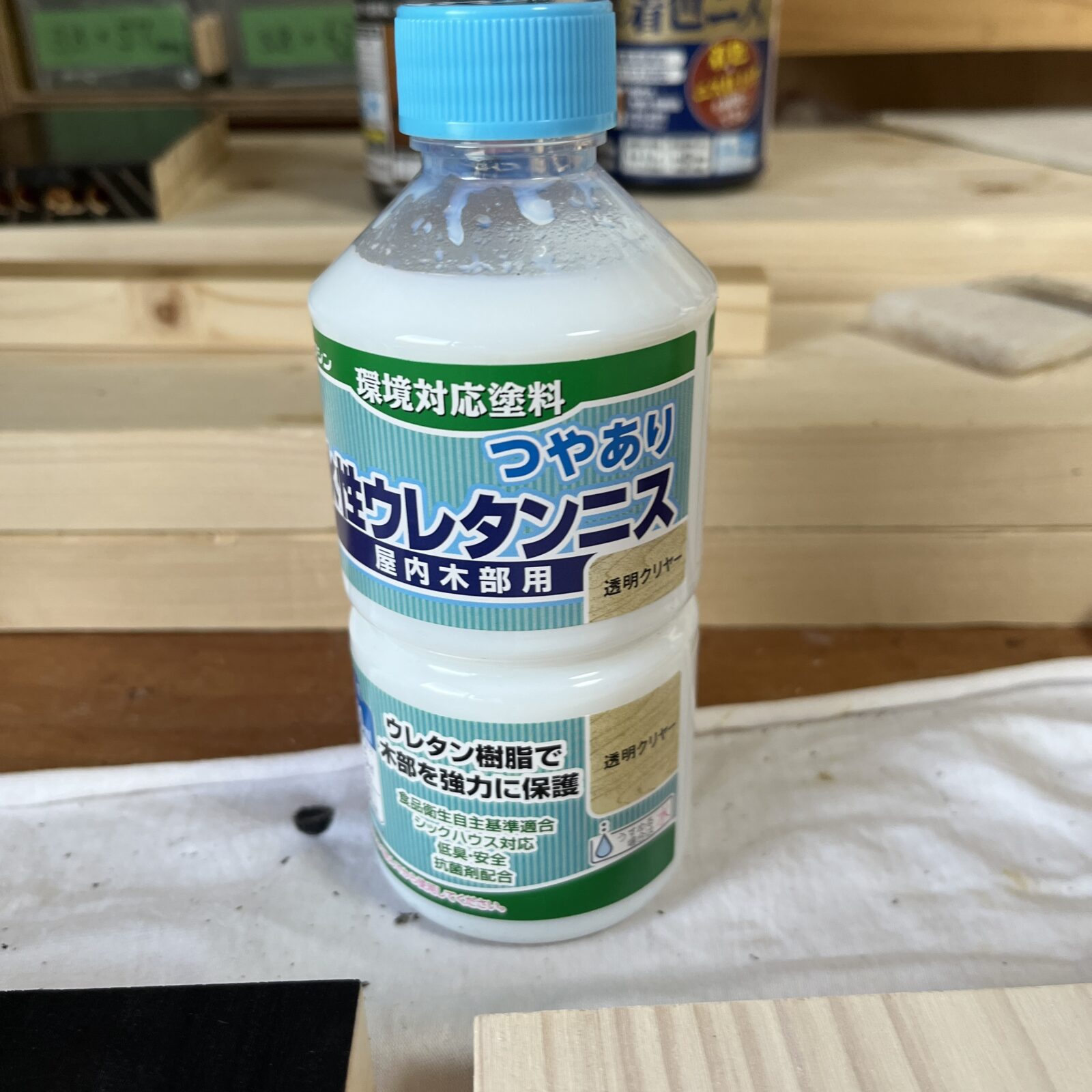 水性ウレタンニス