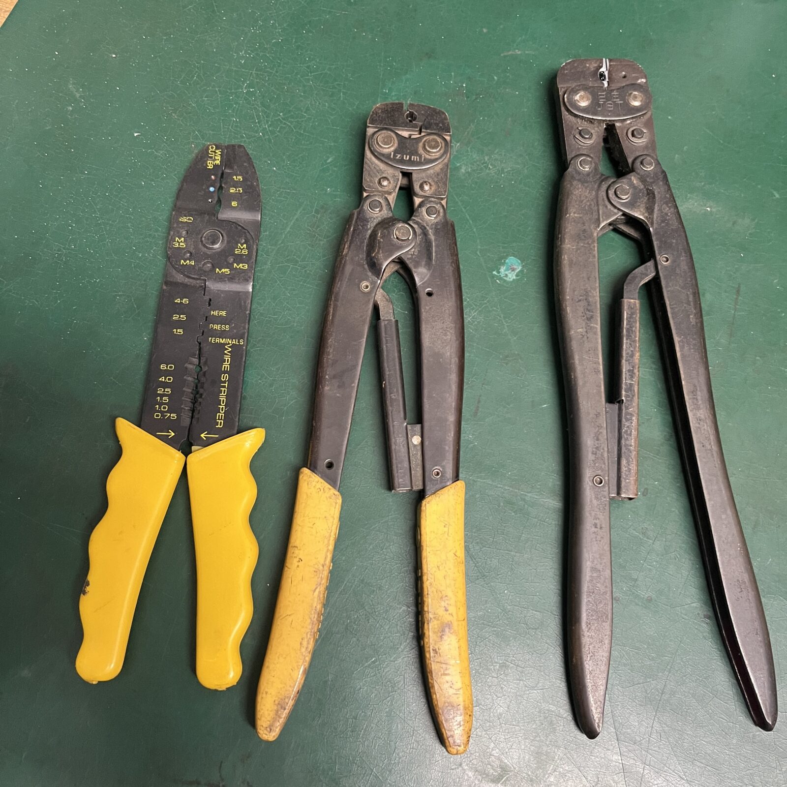 古い圧着工具