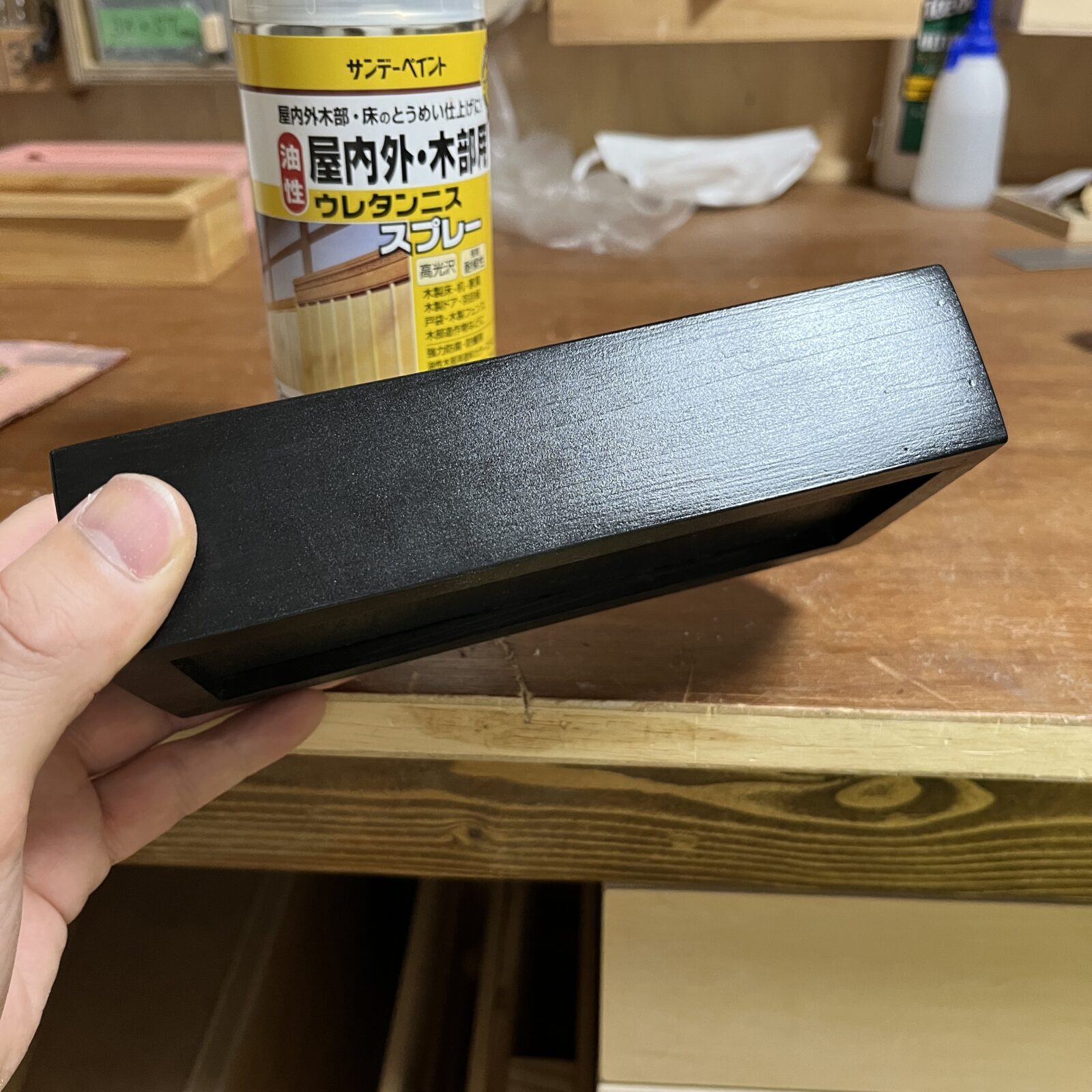油性ウレタンニススプレーを使って塗装
