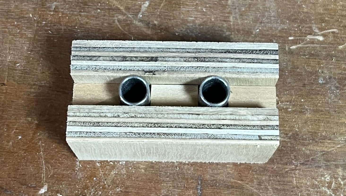 ダボ用治具の外観2