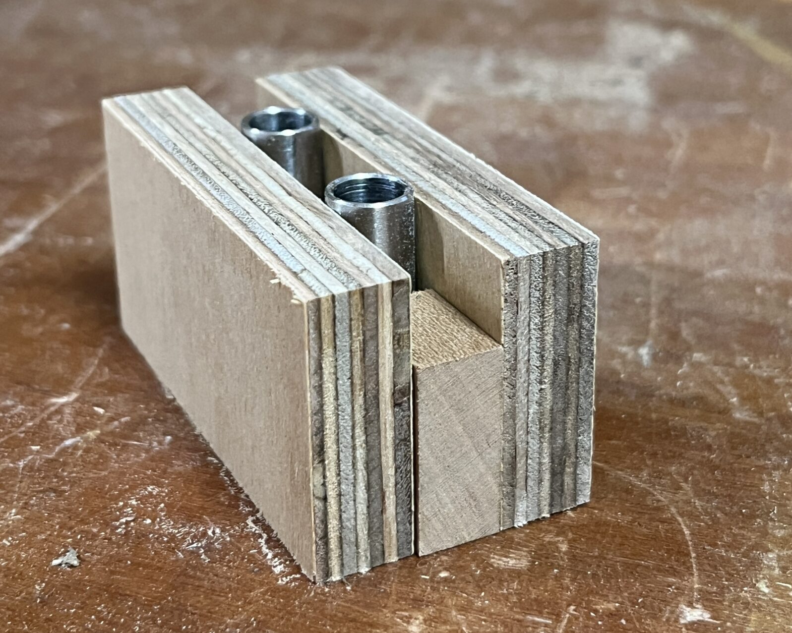 ダボ用治具の外観